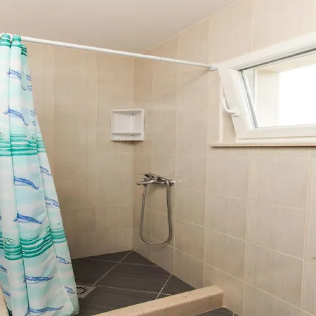Ana - One-bedroom With Balcony And Sea View - 4 2 Floor Daire *