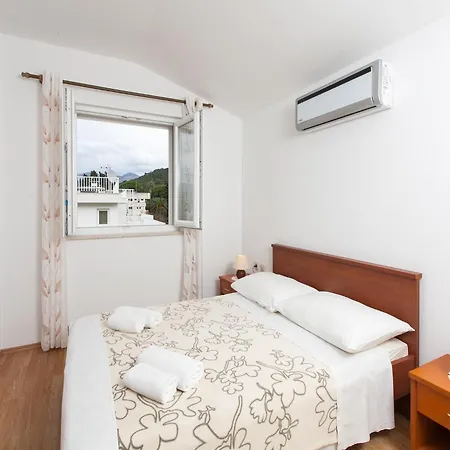 Ana - One-bedroom With Balcony And Sea View - 4 2 Floor Daire Lopud