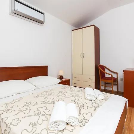 Ana - One-bedroom With Balcony And Sea View - 4 2 Floor Daire Lopud